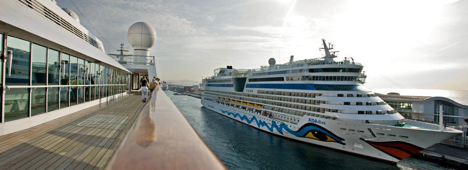 Schiffsbesuche und Schiffsbesichtigungen auf AIDA Schiffsbesuche und Schiffsbesichtigungen auf AIDA