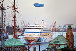 AIDAcara in Hamburg AIDAcara in Hamburg