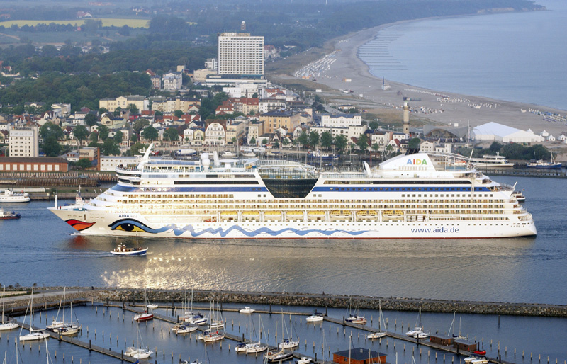 AIDAluna Warnemuende