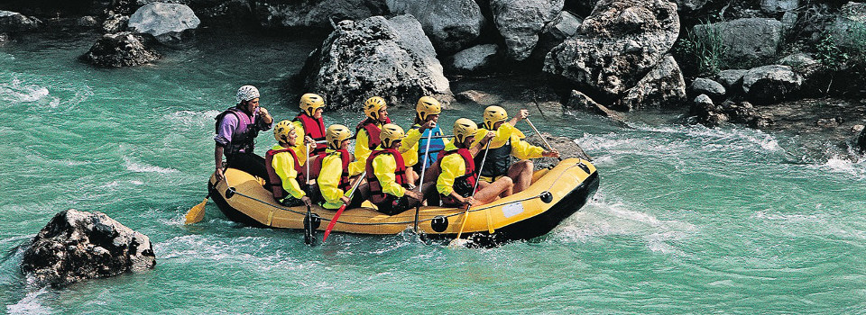 AIDA Gäste haben Spaß bei einem abenteuerlichen Rafting-Ausflug AIDA Gäste haben Spaß bei einem abenteuerlichen Rafting-Ausflug