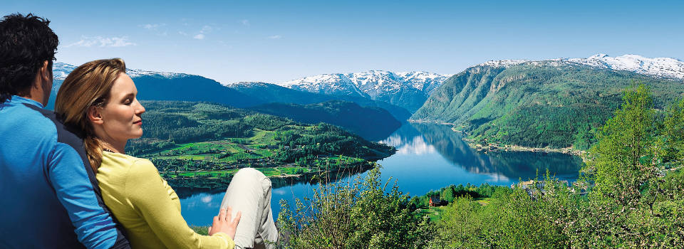 Glückliches Pärchen am Fjord Glückliches Pärchen am Fjord