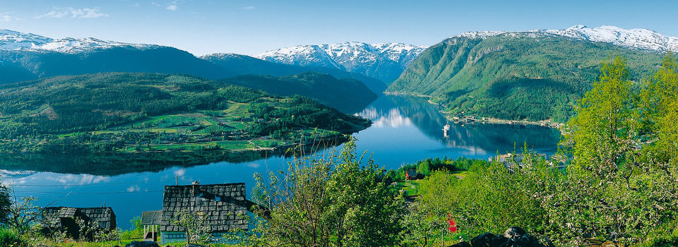Inmitten der Fjorde Inmitten der Fjorde