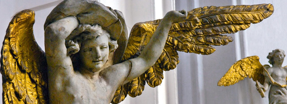 Engel mit goldenen Flügeln Engel mit goldenen Flügeln